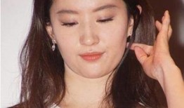 吃瓜娱乐圈刘亦菲,娱乐圈的瓜田仙子，美丽与实力并存