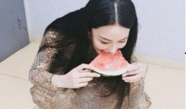 娱乐吃瓜酱衣服1度,揭秘明星衣橱，一窥时尚潮流1度魅力