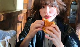 娱乐吃瓜酱的头像男生,揭秘男星头像背后的故事